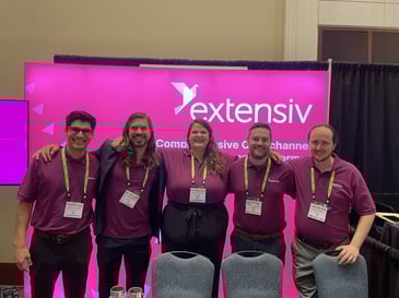 extensiv-staff-photo-at-parcel-forum-chicago