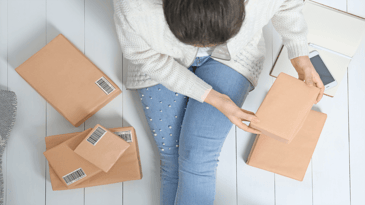 How to Write An Ecommerce Return Policy To Increase Sales & Build Customer Loyalty 