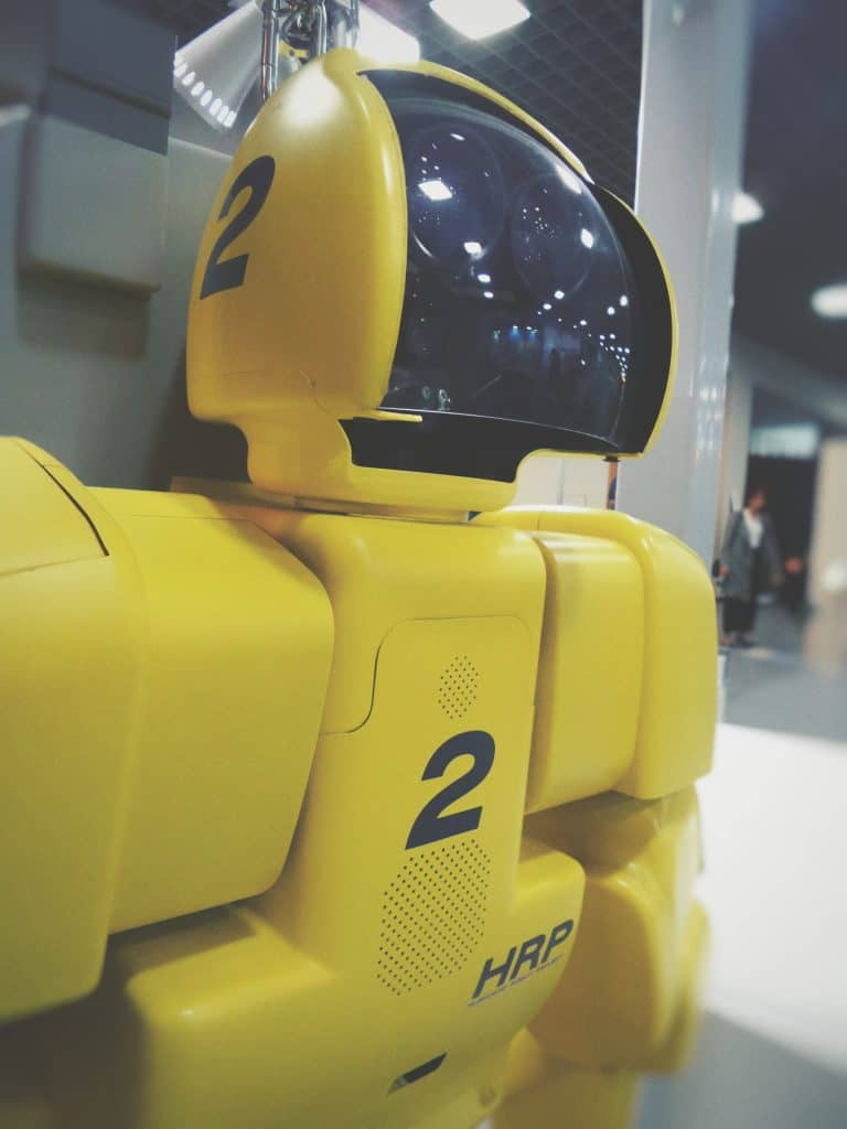 Yellow robot for uprgrading warehouse management