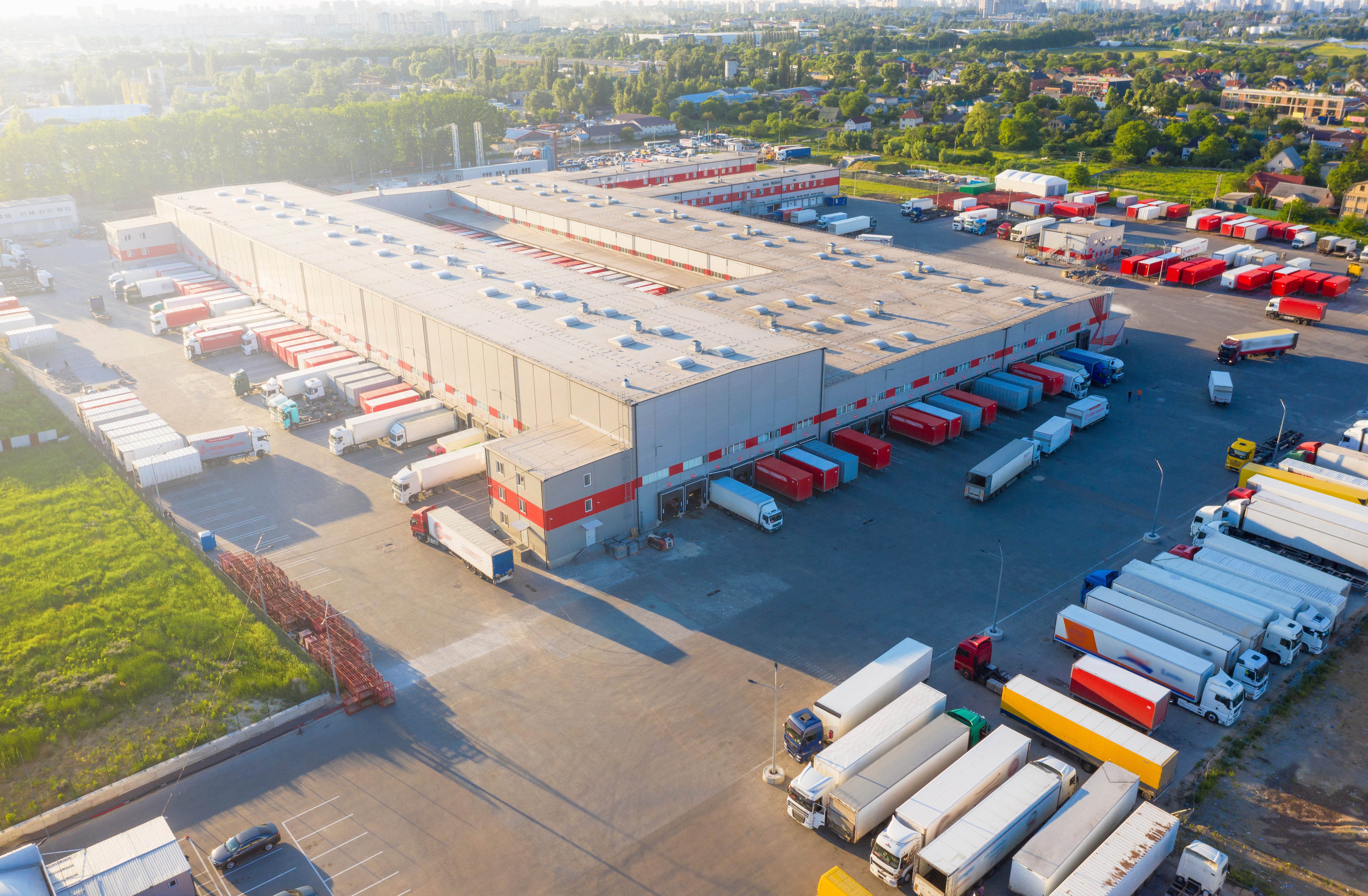 A Comprehensive Guide to Dock Scheduling for Warehouses and 3PLs in 2023