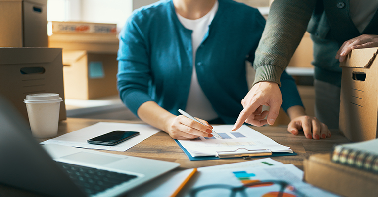 Omnichannel Inventory Management 101: How to Optimize & Boost Efficiency