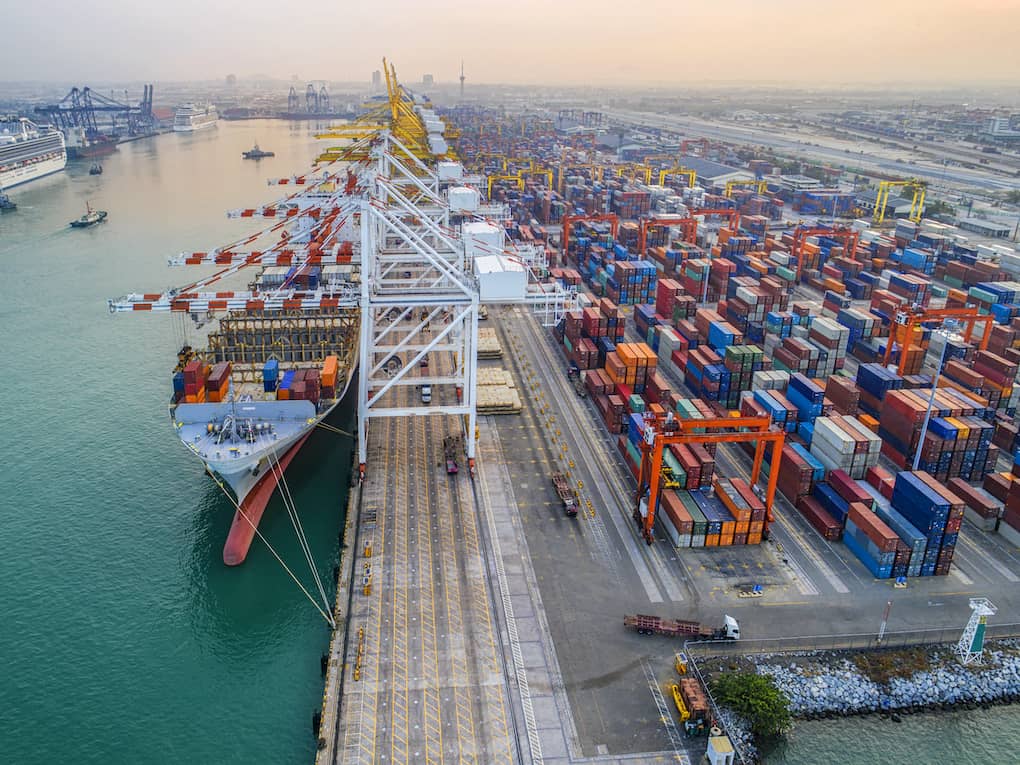 Shipping Tariffs: How They Impact Everyday Shipping (2021 Guide)