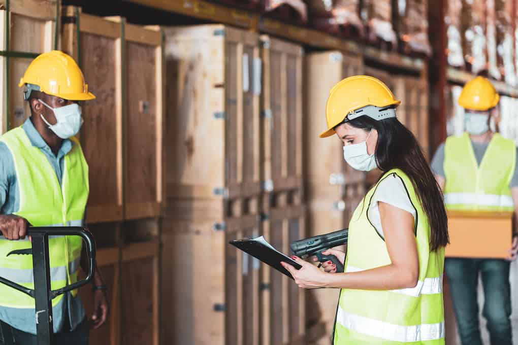 21 Types Of Warehouse Positions & Their Duties (Job Guide)