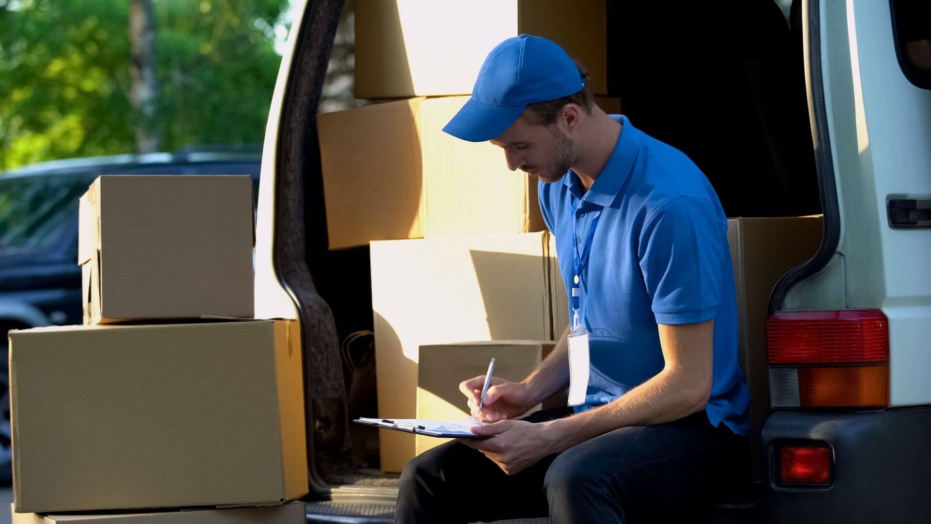 Inventory Reports: How-to Guide + 10 Types of Inventory Reports