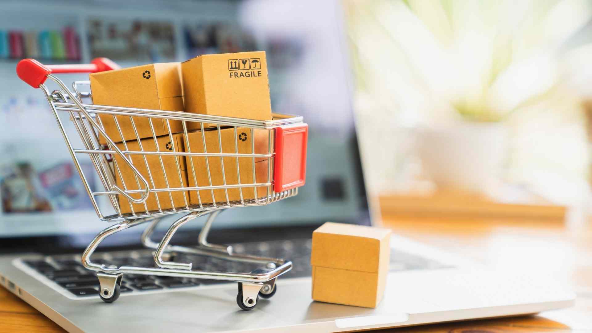 Ecommerce Supply Chain Management Guide & Tips